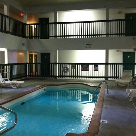 Budget Inn Уэнтзвилл Экстерьер фото